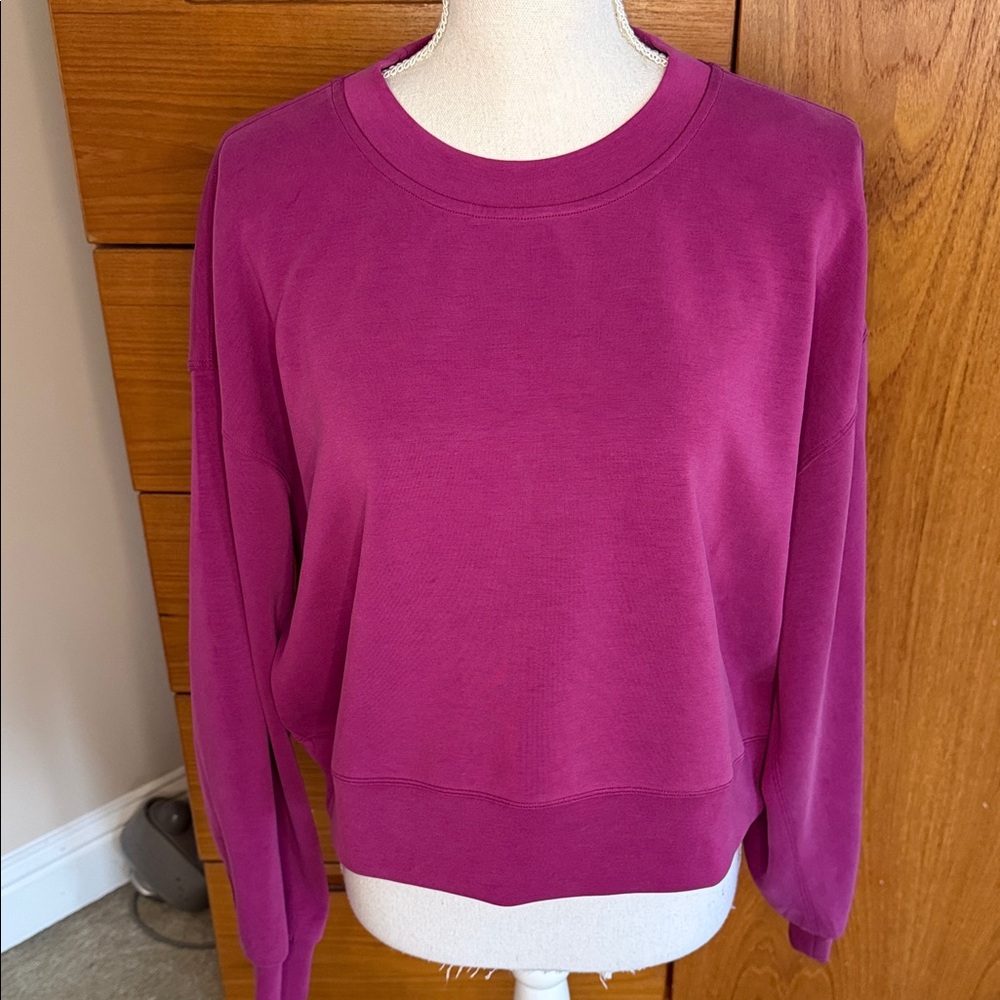Lululemon Softstreme Perfectly oversized crop sweatshirt size 8